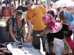 ใน๑๐เดือนที่ผ่านมา มีนักท่องเที่ยวต่างชาติ๕ล้าน๓แสน๕หมื่นคนมาเยือนเวียดนาม